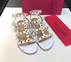 2019 Valentino women Flat shoes VN0668